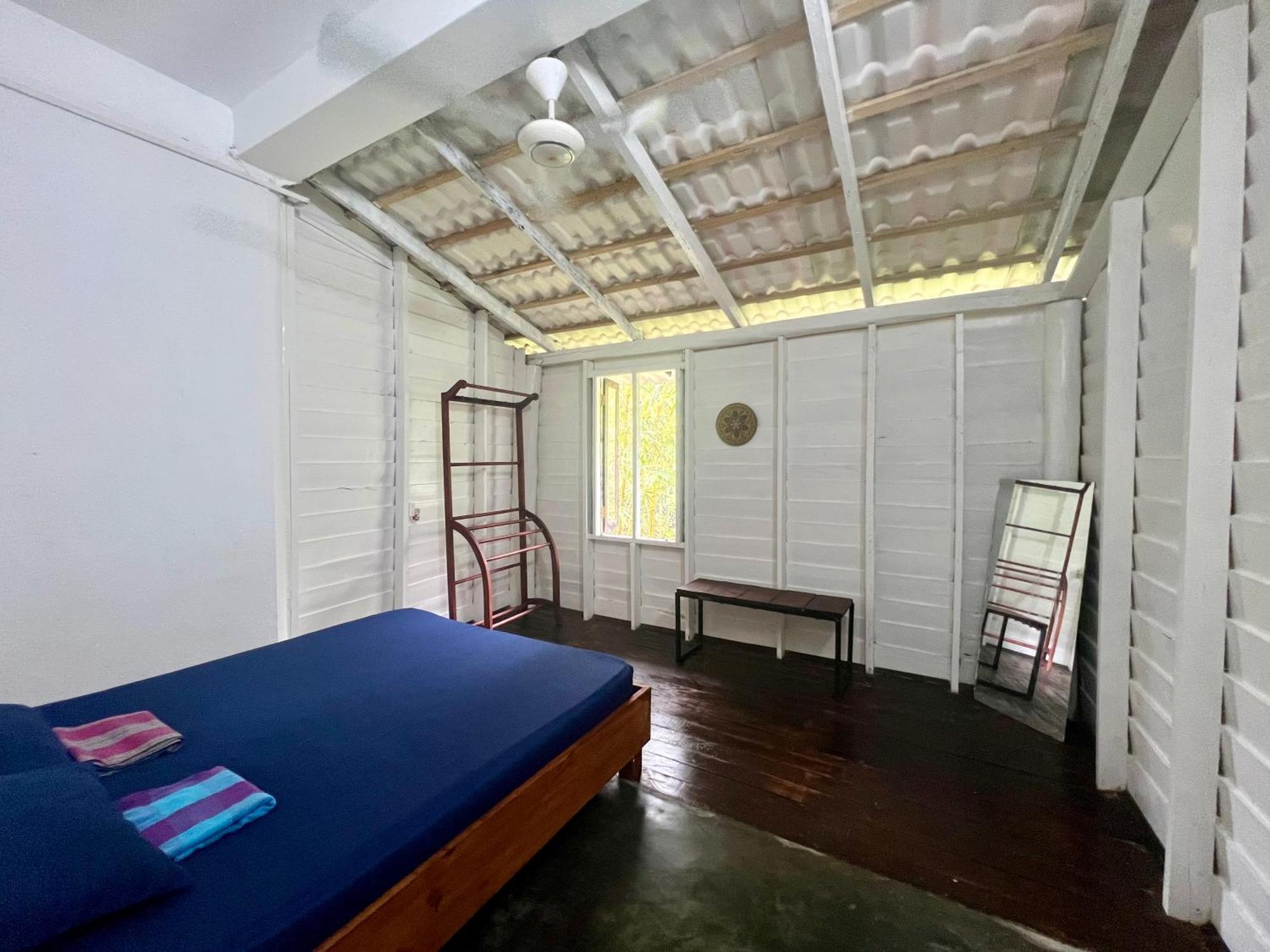Thelakehostel Hikkaduwa Dış mekan fotoğraf
